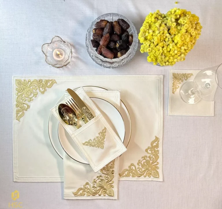 embroidered-napkins 3-1