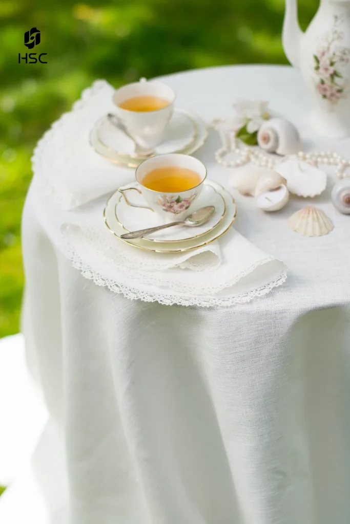 How Branded Tablecloths Solve the Biggest Aesthetic Challenges in Modern Weddings